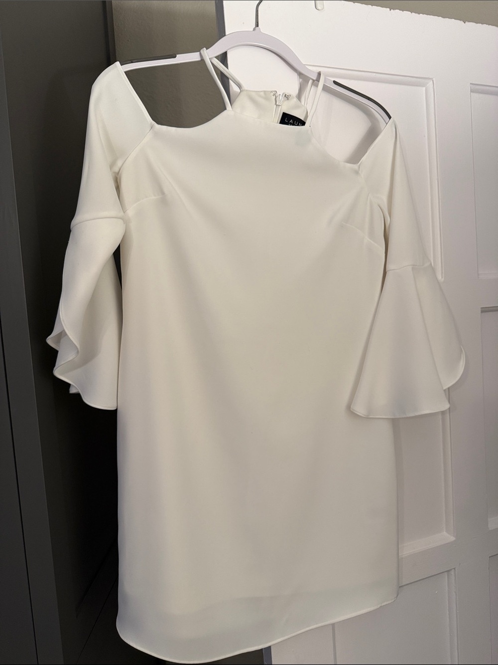 Laundry By Shelli Segal White Bell-Sleeve Dress
